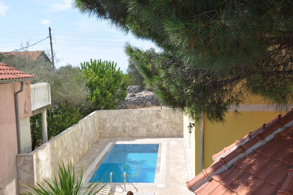 Apartments Villa-G Lustica Τίβατ Εξωτερικό φωτογραφία